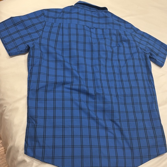 NWT Club Room Short Sleeve Blue Plaid Button-Down Shirt, Size XL - Picture 4 of 4